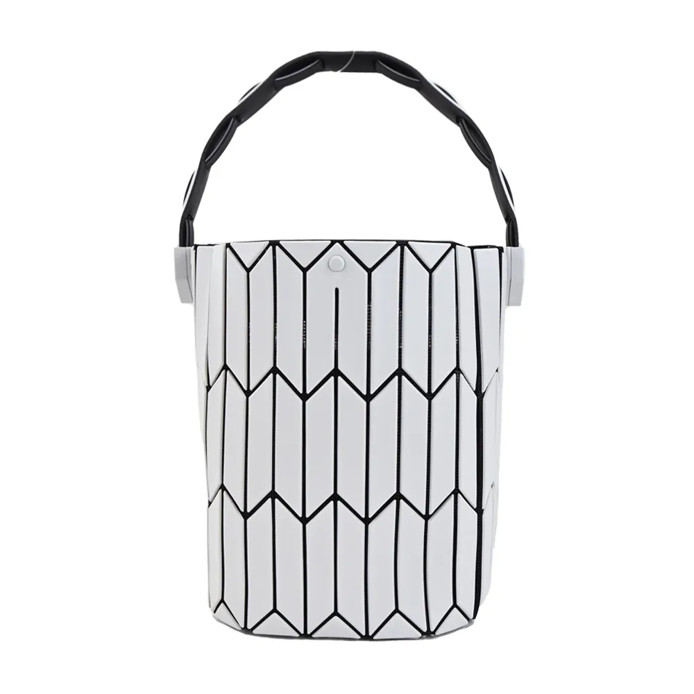 ISSEY MIYAKE 三宅一生 BAOBAO MAGIC HOUR 多採漸變斜背包-紅色 歷史價格詳細信息