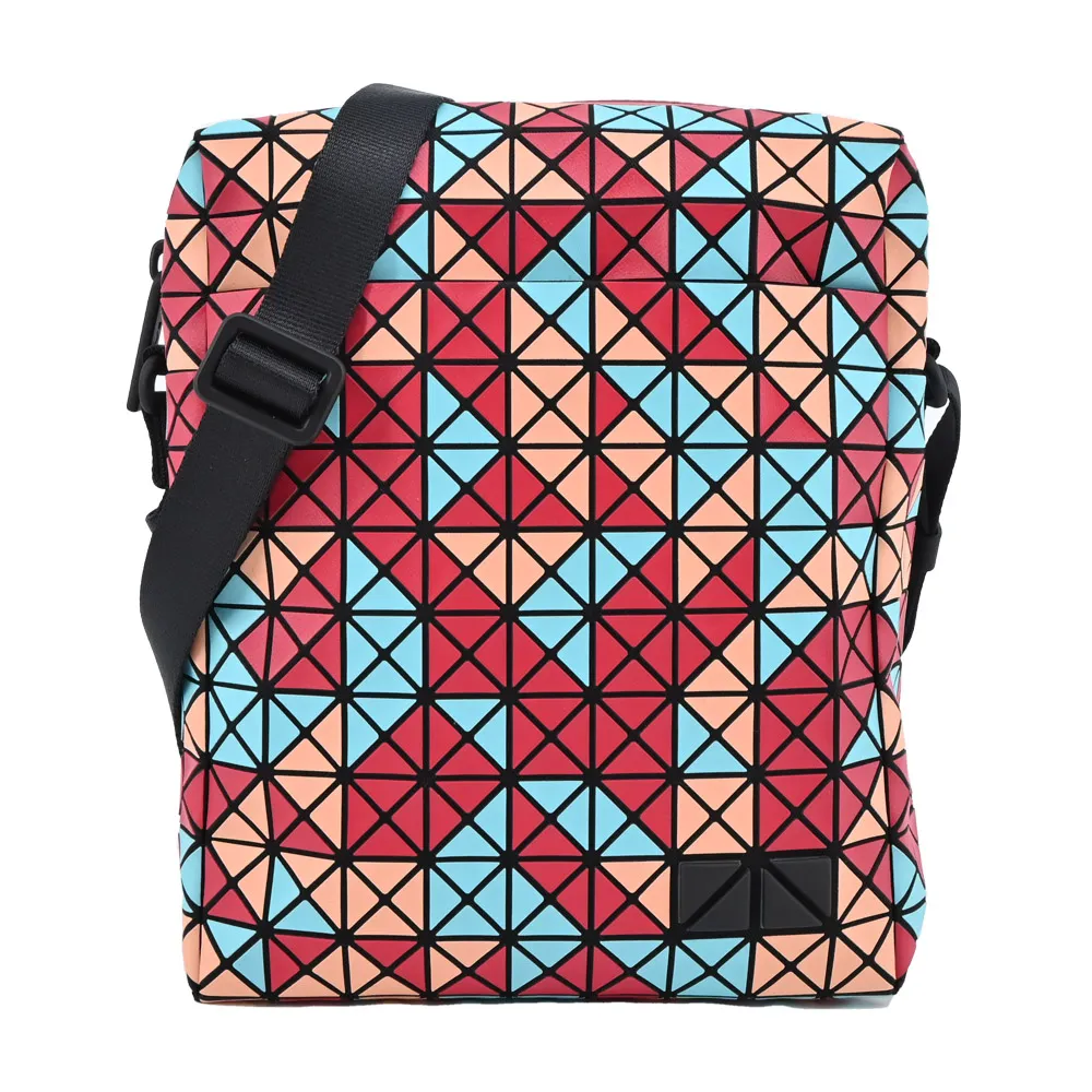 ISSEY MIYAKE 三宅一生  BAOBAO三色混搭多功能斜背包-紅 歷史價格詳細信息