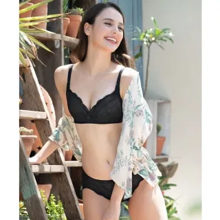 【華歌爾】蕾絲無痕M-LL日間中腰三角生理褲(3件組) 歷史價格詳細信息