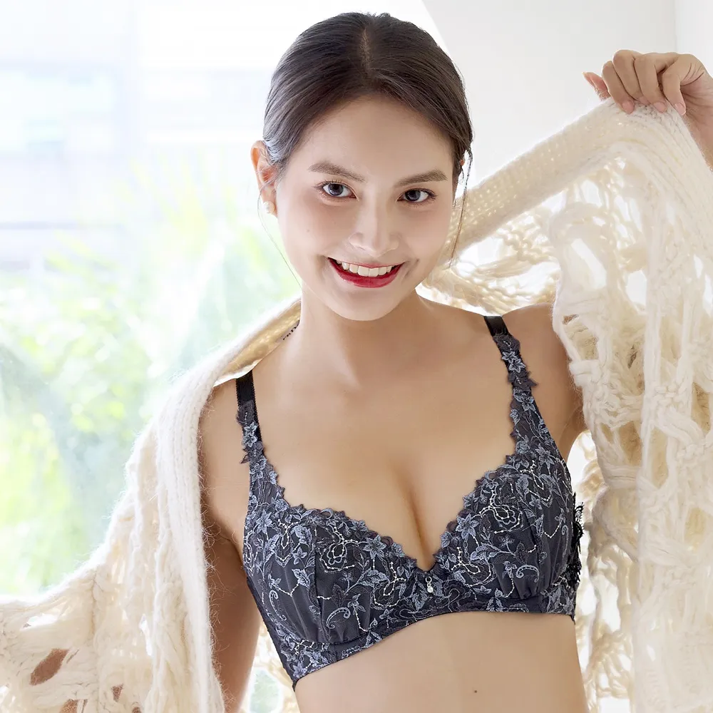 《C&B》幸福蛋便利木製小邊桌 歷史價格詳細信息