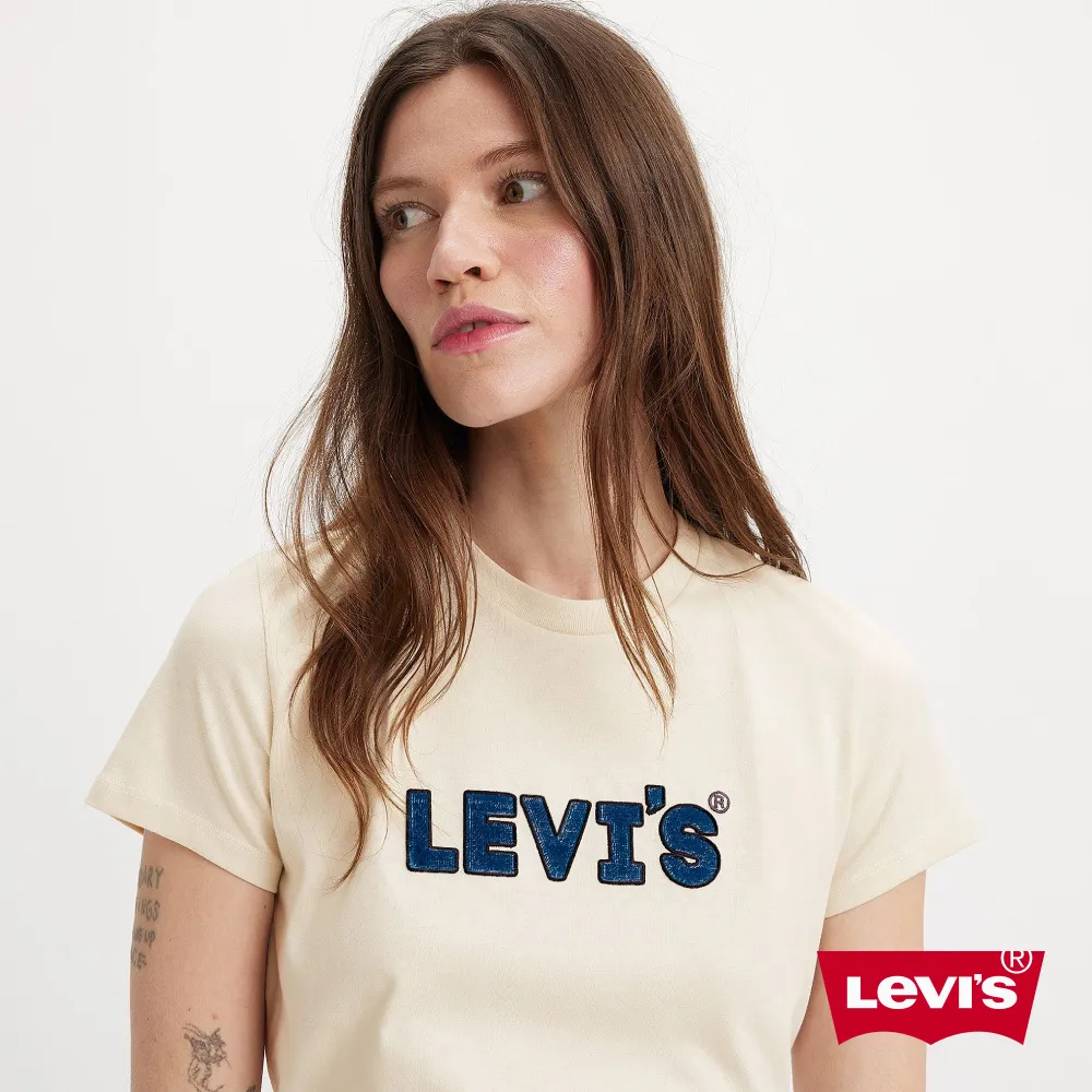 【LEVIS】女款 修身版短袖T恤 / 鏡面反光Logo 牛奶白 熱賣單品 17369-2189 歷史價格詳細信息