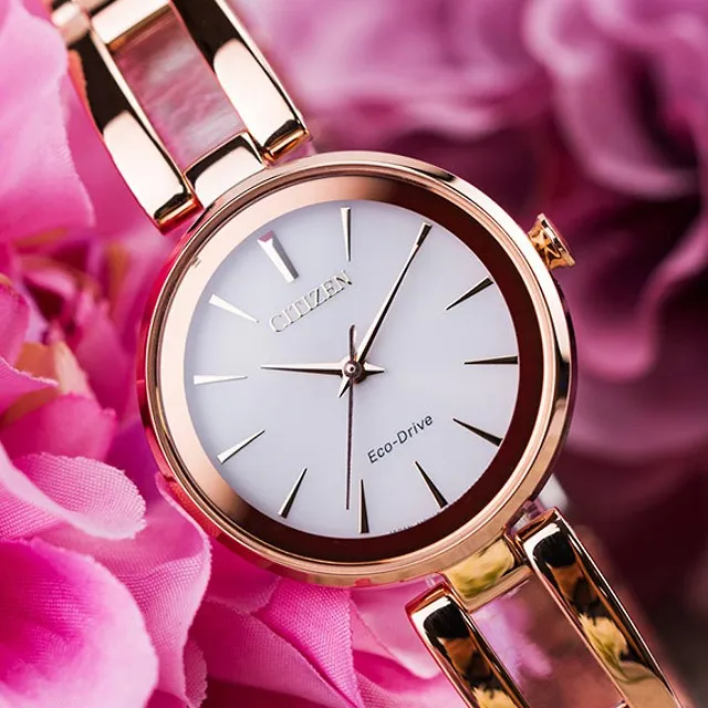 CITIZEN Eco-Drive 撼動自我光動能三眼計時腕錶-黑x銀 歷史價格詳細信息