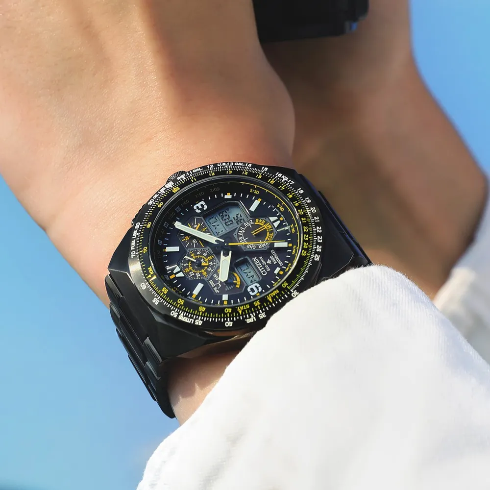 CITIZEN 星辰 PROMASTER 限量 光動能電波萬年曆計時手錶 CB5925-82X 歷史價格詳細信息