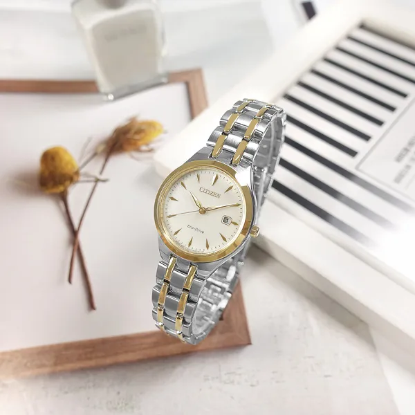 CITIZEN / EW2424-68A / XC 光動能 藍寶石水晶玻璃 星期日期 不鏽鋼手錶 銀白x鍍玫瑰金 33mm 歷史價格詳細信息