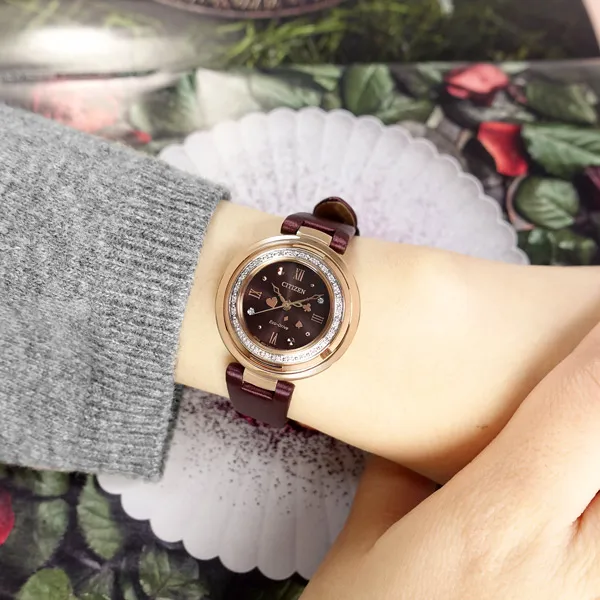 00w像鏡頭日本VST  8mm大光圈 11.4成如圖鏡完好側面沒有磕碰劃痕前緣有磕碰、劃痕無明顯變形低價處理了另有完好 歷史價格詳細信息