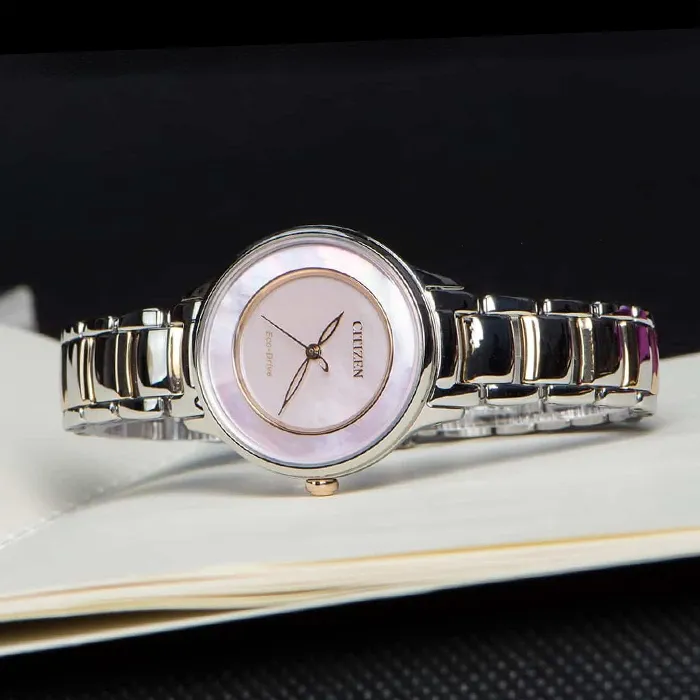 CITIZEN L 星辰表 / EM0380-57D / 聖誕節推薦款 純淨時光白碟貝面光動能不鏽鋼腕錶 銀色 30mm 歷史價格詳細信息