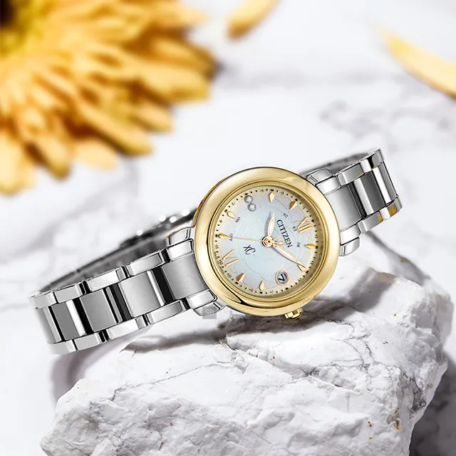 CITIZEN 星辰 XC 限定 鈦 光動能電波萬年曆女錶 ES9446-54W 歷史價格詳細信息