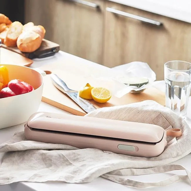 食味小鮮 甘智榮 鳳凰含章 出品 2018-7 江蘇科學技術出版社 歷史價格詳細信息