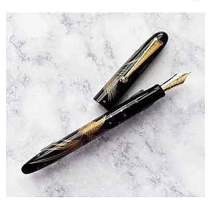 Namika 娜米卡 / 如夢初醒 (EP) CD 能唱能饒的才氣縱橫德國嘻哈酷妹2015首張迷你專輯 歷史價格詳細信息