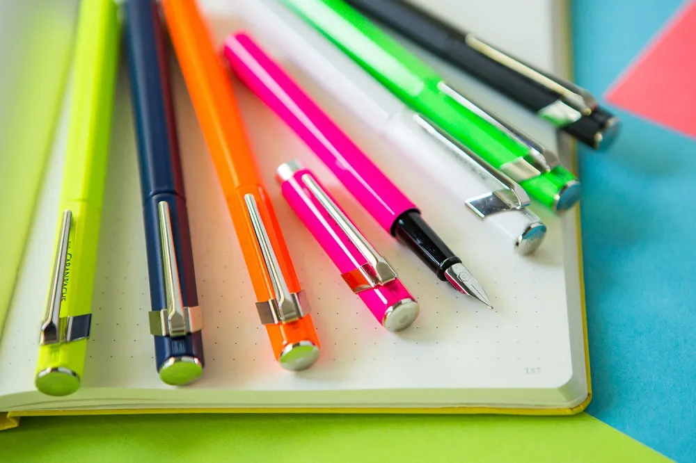 瑞士 卡達 CARAN d’ACHE 鋼筆用色彩墨水(50ml)12色可選擇 精美設計包裝金屬墨水瓶蓋 歷史價格詳細信息