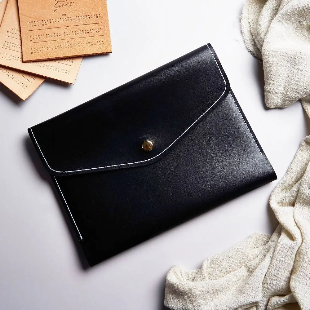 【Leatai 磊泰】純手工復古手拿包書衣。A5/25K仿皮書衣│方格橫線內頁│20孔│黑色 歷史價格詳細信息