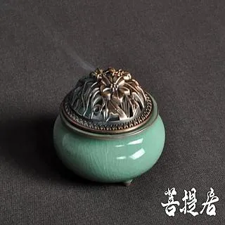 【菩提居】仿宋弟窯粉青三爪香爐(贈純銅九孔多功能香座x1) 歷史價格詳細信息