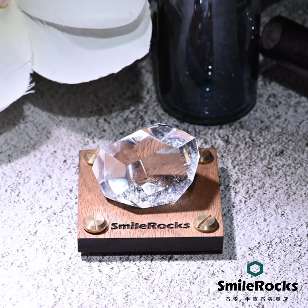 【SmileRocks 石麥】白水晶球 直徑2.8cm No.050240269(附SmilePad 6X6底板) 歷史價格詳細信息