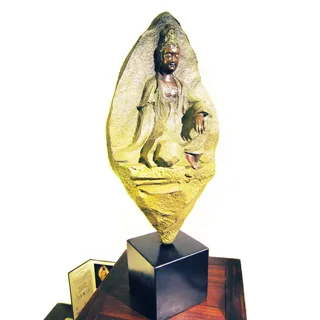 觀世音菩薩銅雕【中型】 歷史價格詳細信息