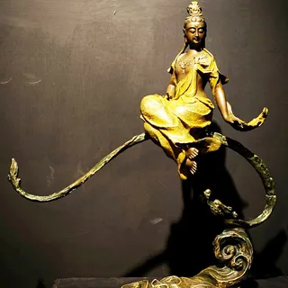 觀世音菩薩三十二相好油畫經典集 歷史價格詳細信息