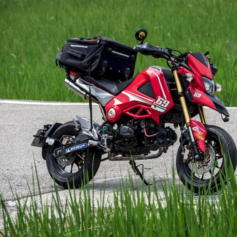 重機頭盔後座包 檔車 防水 安全帽後尾袋 NMO-8212 歷史價格詳細信息