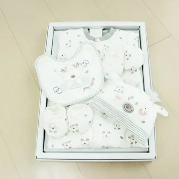 棉花田(Baby兔)兒童刺繡印花舒柔隨意毯(76x102cm) 歷史價格詳細信息