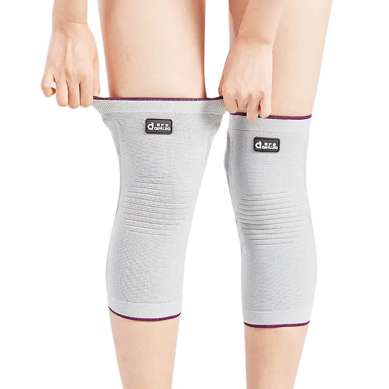 Mango紅色T shirt 歷史價格詳細信息