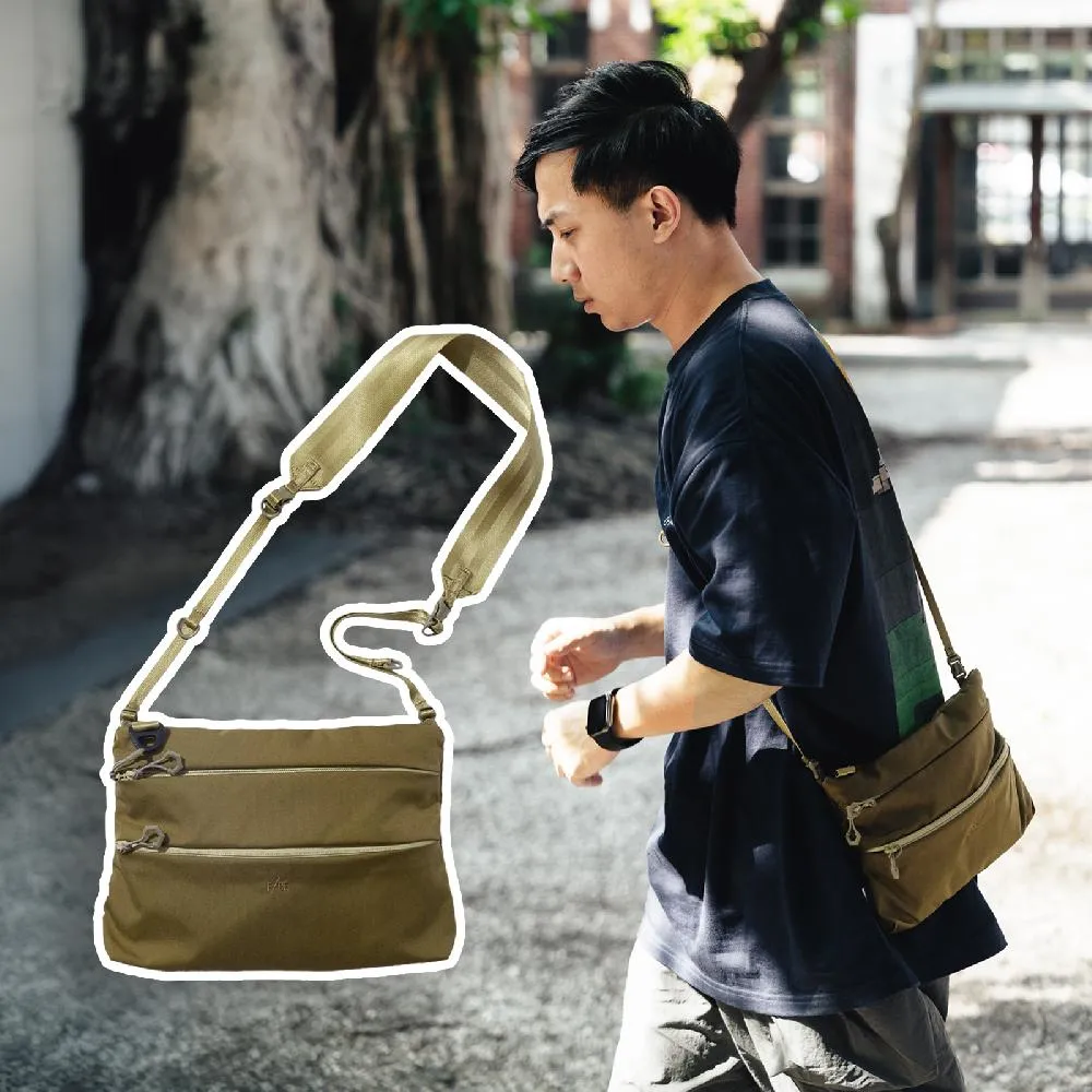 F/CE 斜背包 ROBIC MEDICINE 黑 尼龍 肩背包 隨行包 小包 FRN37241B0001BLA 歷史價格詳細信息