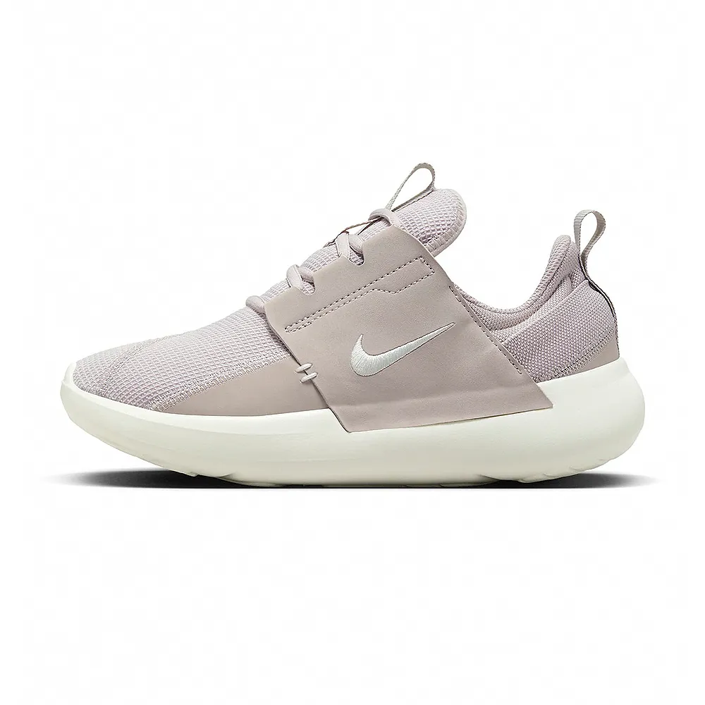 Nike Wmns AD Comfort 黑 白 女鞋 基本款 休閒鞋 可採後跟設計 零碼福利品 【ACS】 歷史價格詳細信息