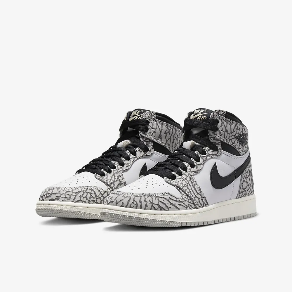 NIKE AIR JORDAN 1 RETRO HIGH GS 332148 015 歷史價格詳細信息