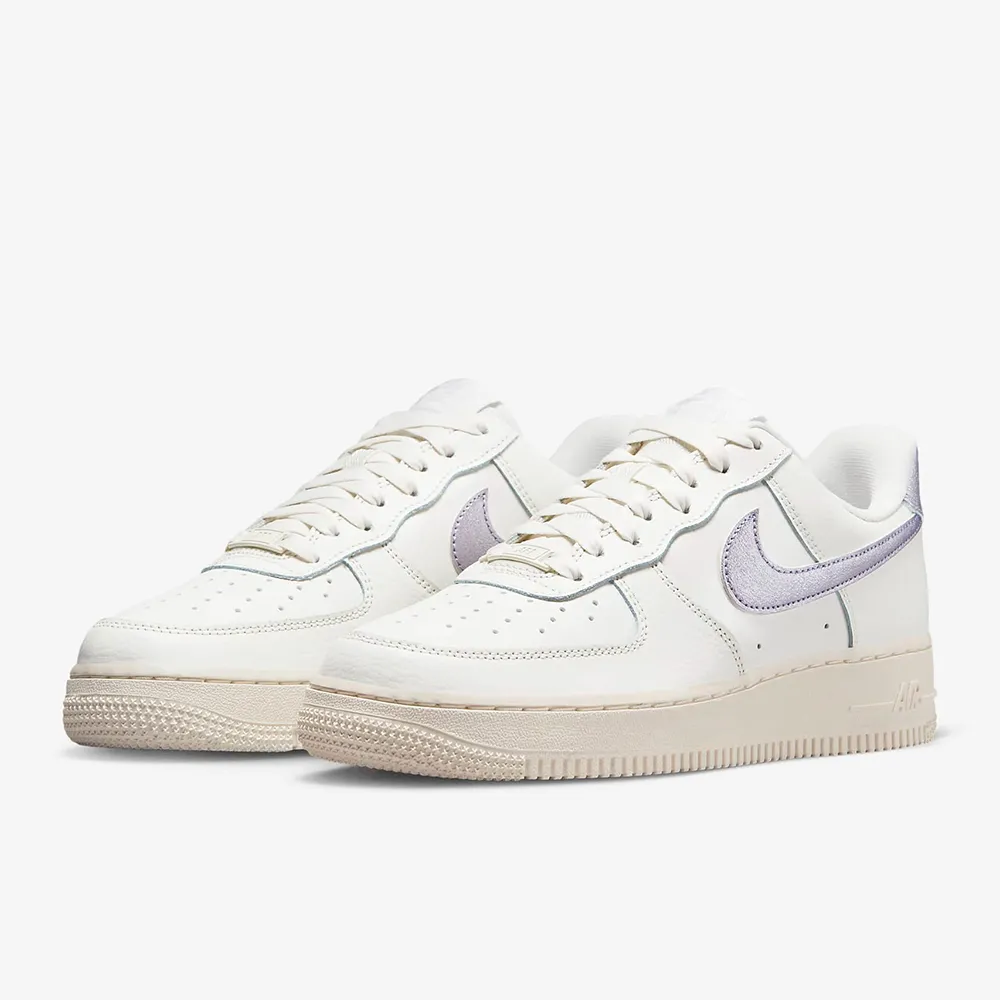 NIKE WMNS AIR FORCE 1 '07 ESS 全白 皮革 經典百搭 滑板 AO2132-101 慢跑鞋 歷史價格詳細信息