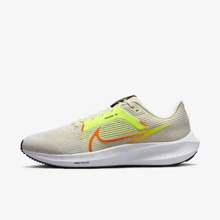 NIKE 慢跑鞋 AIR ZOOM PEGASUS 40 米白黑 小飛馬 經典 女 DV3854-104 歷史價格詳細信息