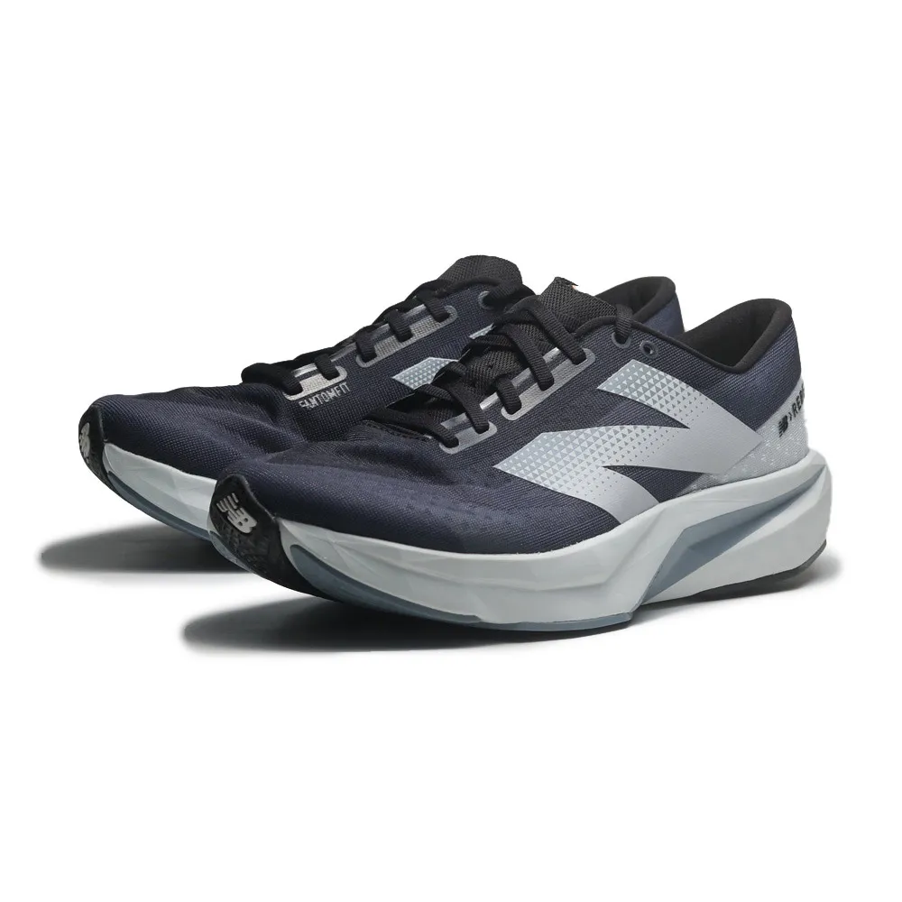 NEW BALANCE 慢跑鞋 FUELCELL V4 漸層米白 運動鞋 女 WFCXLJ4 歷史價格詳細信息