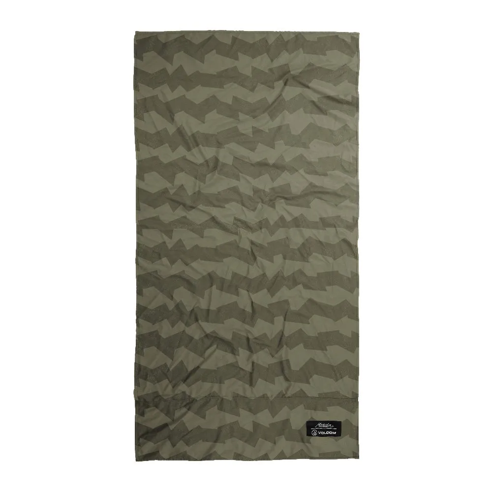 Volcom X Girl Skateboards Deadly Girl 長袖Ｔ恤《 Jimi 》 歷史價格詳細信息