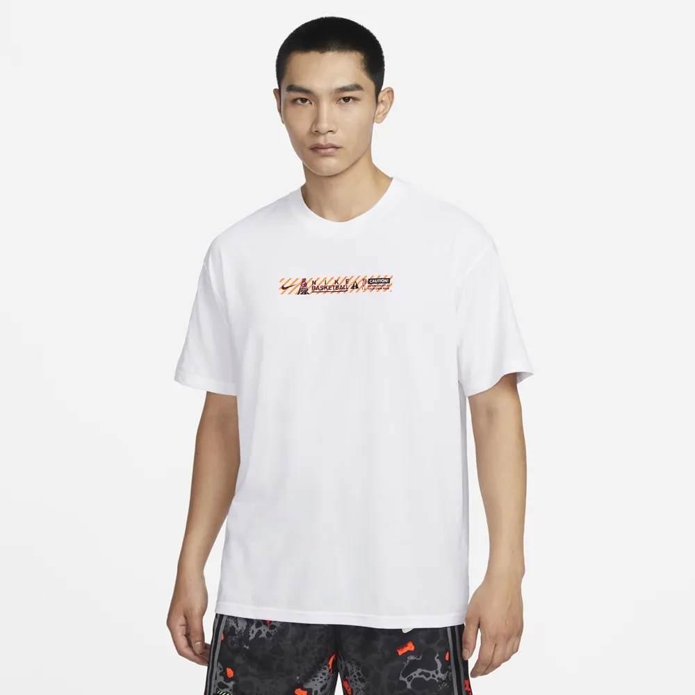 Nike AS M NK DF SS Tee VERB 男 白 印花 籃球 休閒 運動 舒適 短袖 FQ0355-100 歷史價格詳細信息