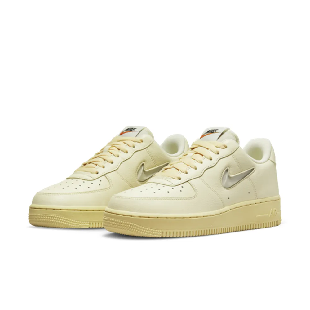 【NIKE】WMNS AIR FORCE 1 07 LX 女 休閒鞋-DX6065171 歷史價格詳細信息
