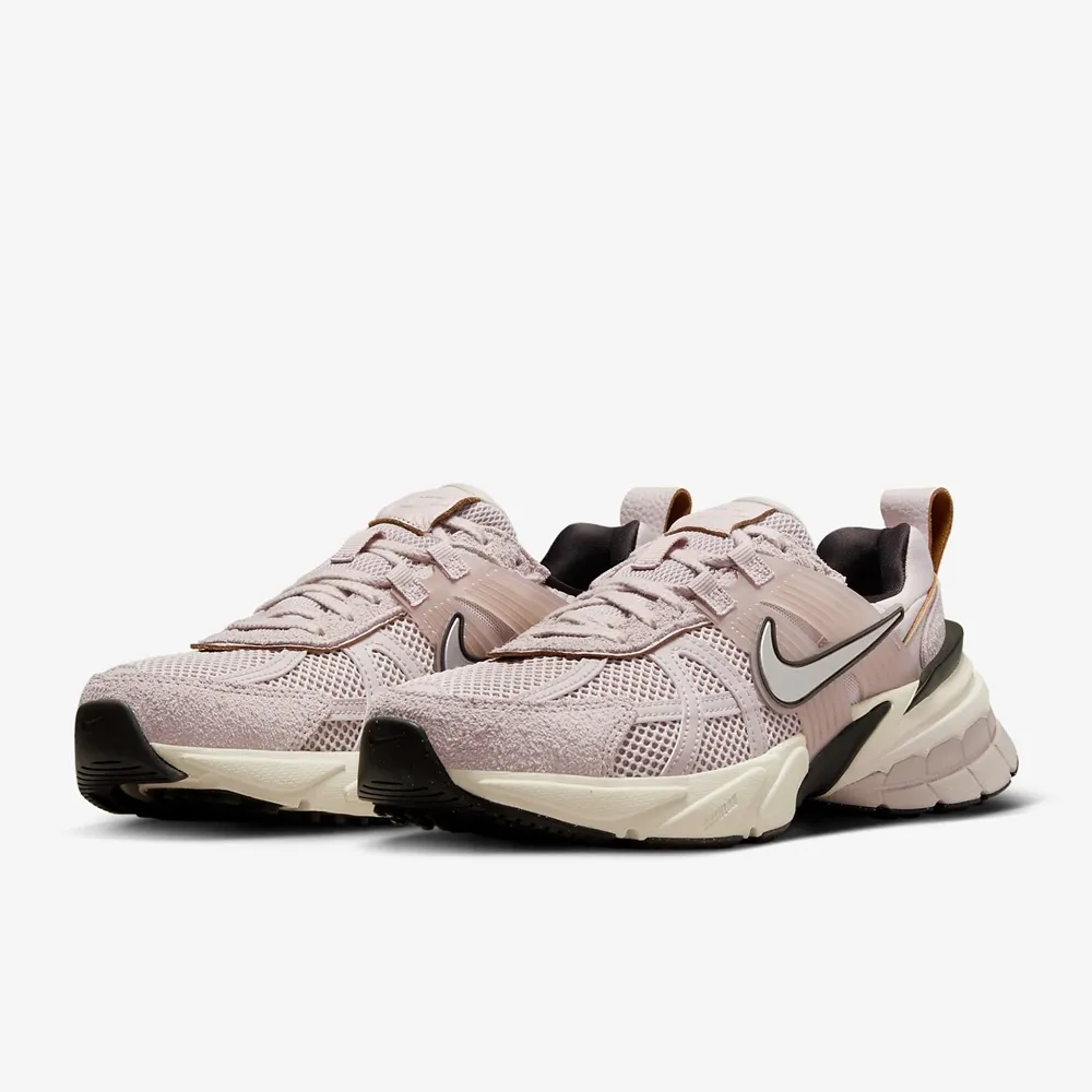 WNike V2K Run Premium Light Bone復古紫白HF4305-072 歷史價格詳細信息