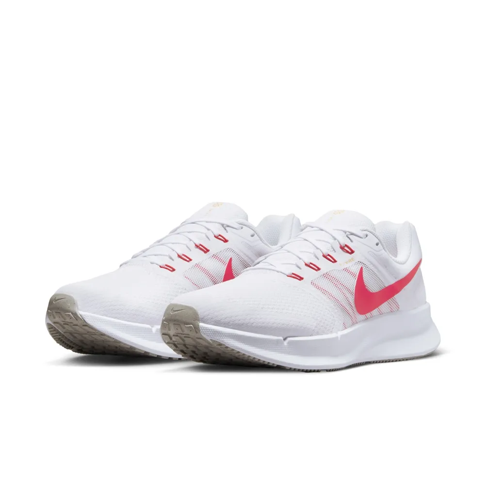 Nike Run Swift 3 男鞋 黑色 黑魂 運動 舒適 緩震 休閒 慢跑鞋 DR2695-003 歷史價格詳細信息
