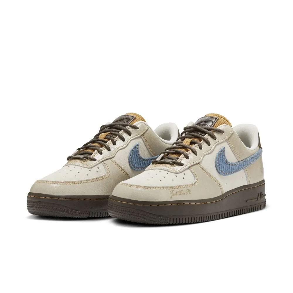 Nike Wmns Air Force 1 07 LX 女鞋 白 藍 紅 Command Force 奶油底 DR0148-100 歷史價格詳細信息