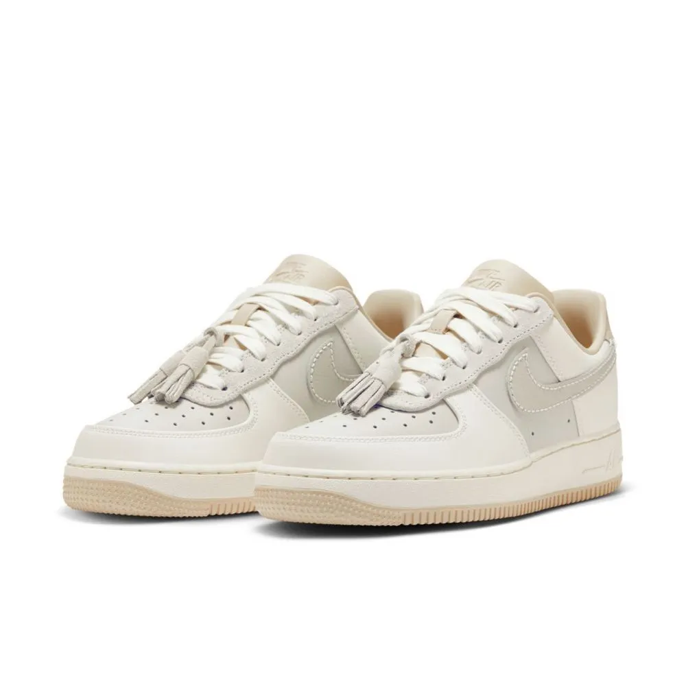 【NIKE】WMNS NIKE AIR FORCE 1 07 女鞋 休閒鞋 白黃色-FN3501100 歷史價格詳細信息