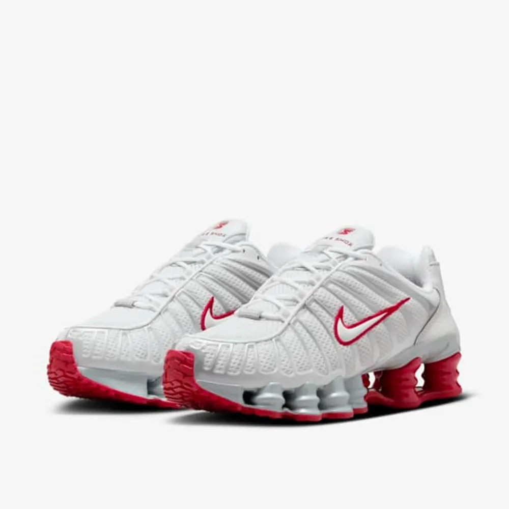 【NIKE】NIKE SHOX TL 女鞋 休閒鞋 灰銀色 金屬銀 黑 彈簧鞋 厚底-HQ4049001 歷史價格詳細信息