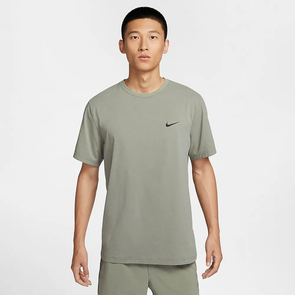 【NIKE】AS M NK DF UV HYVERSE SS SPNT 短袖上衣 男 -FN7290100 歷史價格詳細信息