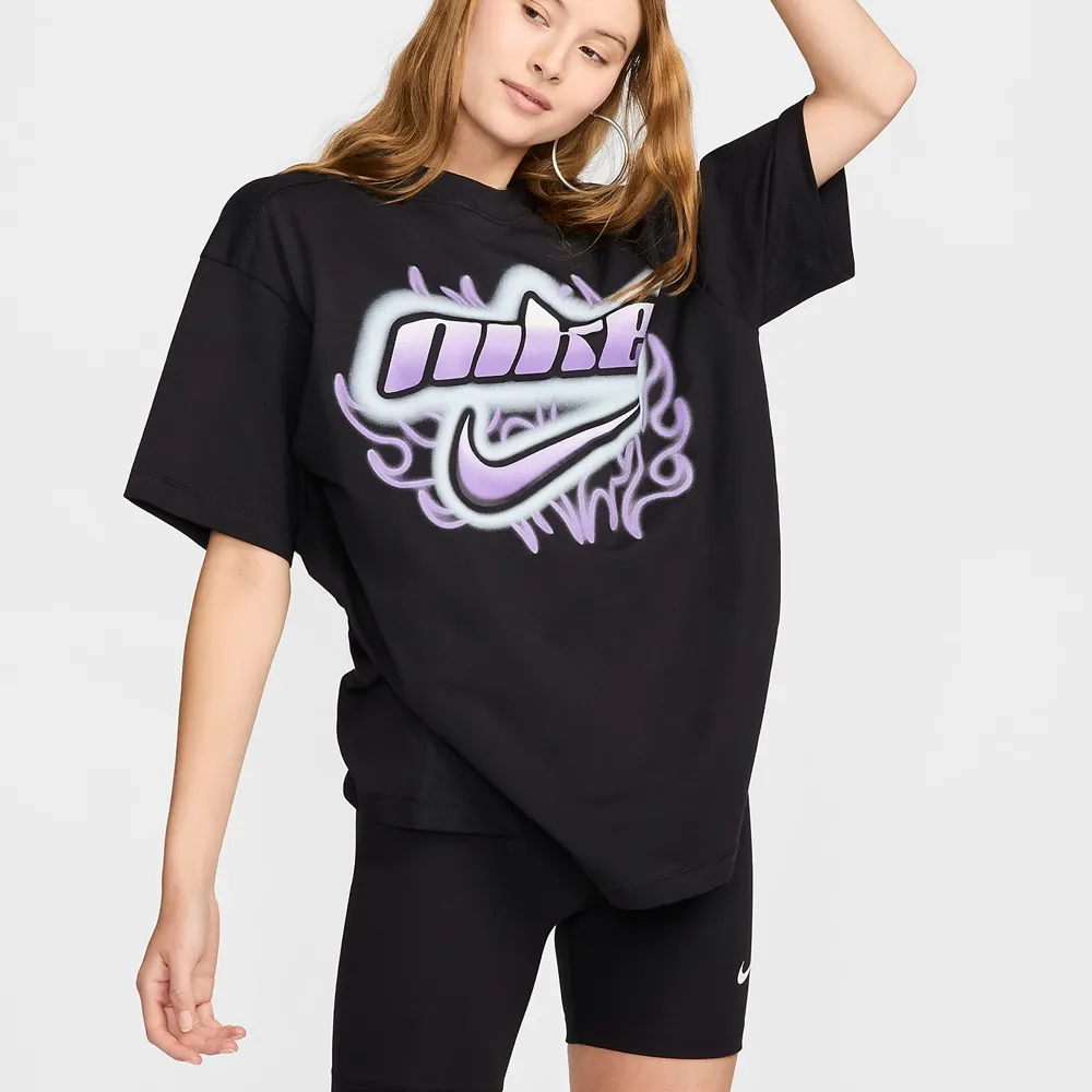【NIKE】AS W NSW SS OS TEE BEAR T100 女 短袖T恤-FQ6010100 歷史價格詳細信息