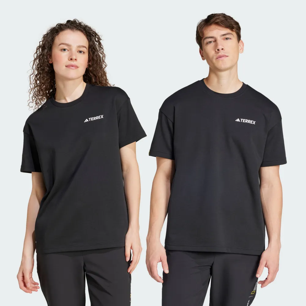 ADIDAS 短袖上衣 U ESNT YD TEE 男女款 中性款 IA4977 黃色 歷史價格詳細信息