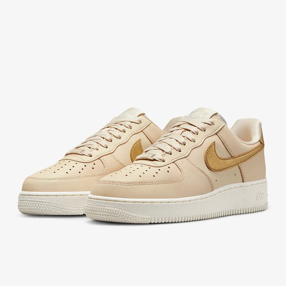 NIKE 女 W AIR FORCE 1 PIXEL 休閒鞋 像素 解構 厚底 米白 - CK6649-104 歷史價格詳細信息