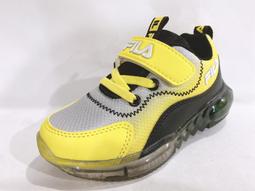 特賣會  FILA 男童抗菌防臭機能輕量氣墊慢跑鞋(台灣製造) 3-J807W-601-黑橙 超低直購價950元 歷史價格詳細信息