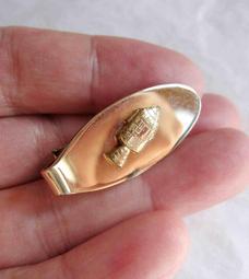 【戴大花】Vintage- 木製 手工雕刻彩繪【簽名款】聖誕老公公 兩個別針 一起標 #B130 歷史價格詳細信息