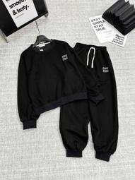 miumiu油蠟皮手拿寶石單肩腋下包中古vintage原版是手拿送寶石鍊條也可以斜挎但是單 歷史價格詳細信息