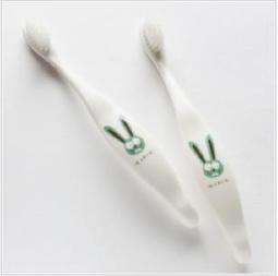 現貨 澳典小型迷妳投影機家用微型便攜隨身攜帶高清客廳隨身無線投影器便攜式香港mini微型掌上超薄口袋手機投影儀 歷史價格詳細信息