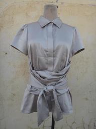 BCBG 深海藍荷葉滾邊100%蠶絲深V削肩洋裝 歷史價格詳細信息