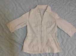 二手，少穿，約8成新~短袖麻花鬆糕領針織上衣/短袖毛衣（灰） 實穿好搭 便宜出清100元 歷史價格詳細信息