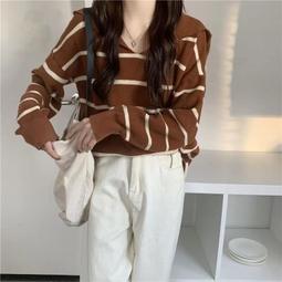 慵懶風氣質V領長袖T恤女設計感小眾秋季新款薄款寬鬆防曬罩衫上衣 歷史價格詳細信息