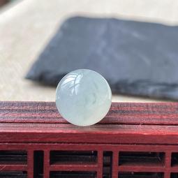 天然緬甸翡翠 卡3.8 冰藍 珠子 圓珠 種老起光 幾乎沒有一絲雜質 卡3.8 無紋 翡翠 飾品 收藏【二手】【微淵古董】-1924 歷史價格詳細信息