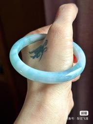 天然和田玉57.5圈口冰種晴水美人條手鐲 57.5*7.9*6.3 送證書 料子冰潤細膩 翡翠 手鐲 收藏【二手】【大唐盛世】-894 歷史價格詳細信息