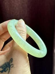 天然和田玉56.2圈口冰種晴水漸變手鐲 56.2*8.3*7.3 送證書 料子冰潤細膩 翡翠 手鐲 收藏【二手】【大唐盛世】-904 歷史價格詳細信息